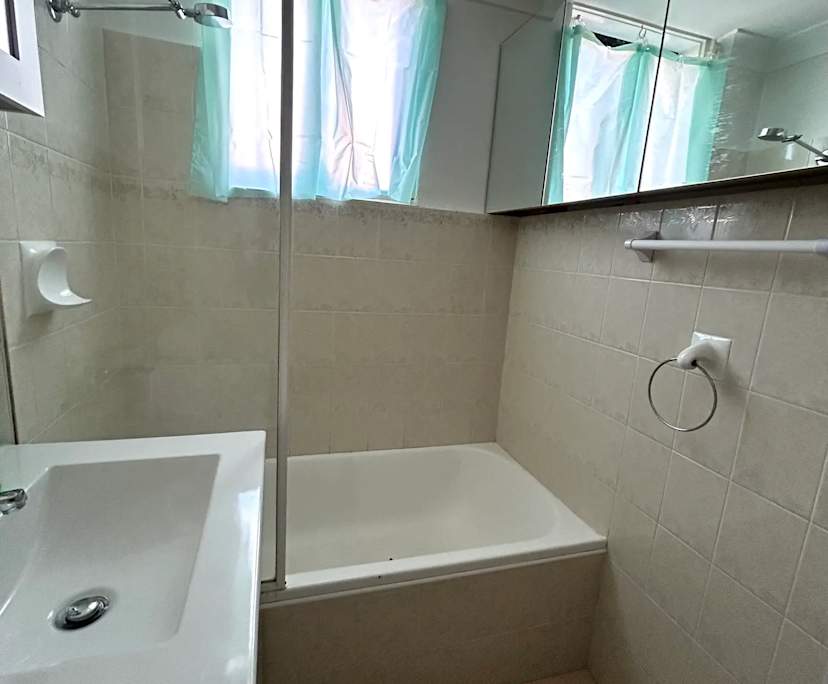 $260, Flatshare, 3 bathrooms, Liverpool NSW 2170