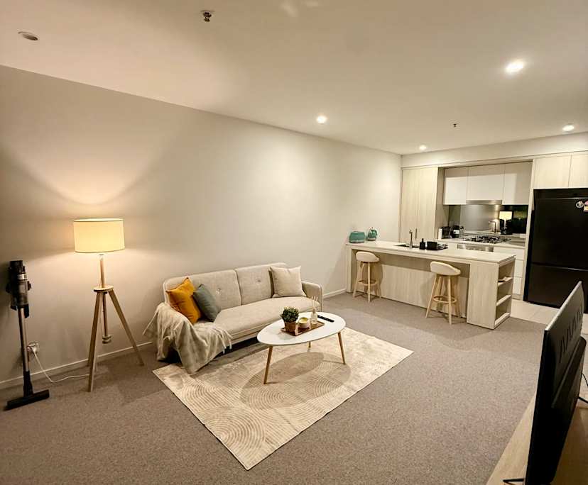 Unfurnished room with own bathroom