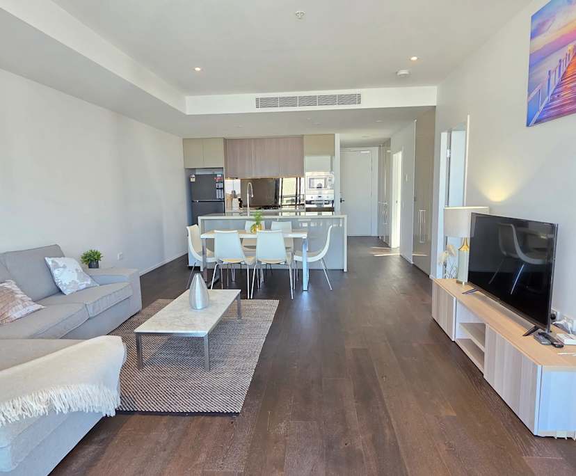 $1,350, Whole-property, 2 bathrooms, Mascot NSW 2020