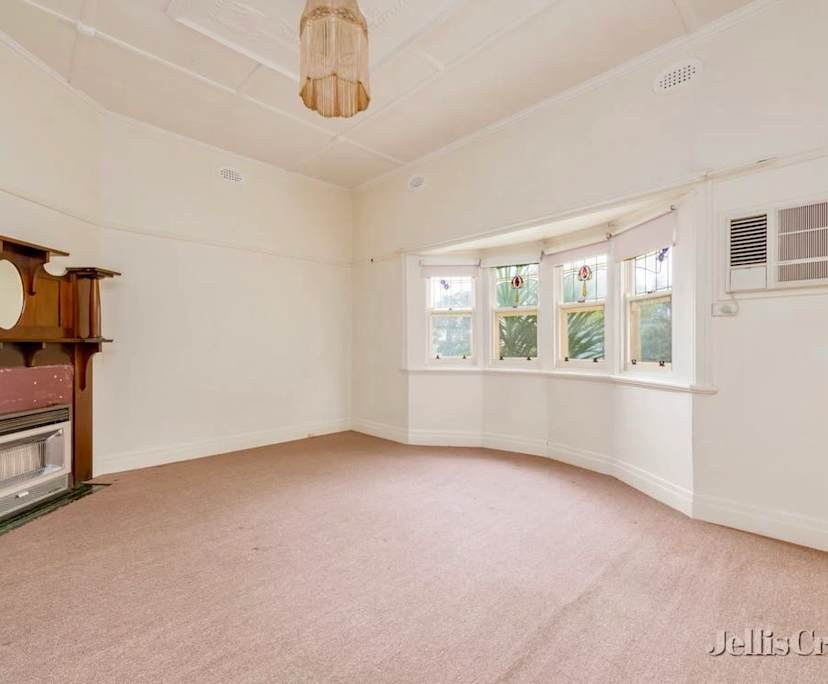 Unfurnished room in a share house
