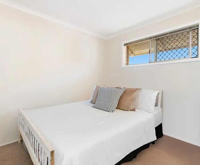 Unfurnished room in a share house