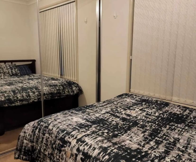 Room in a share house