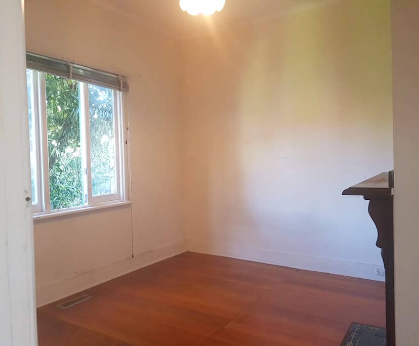 Unfurnished room in a share house
