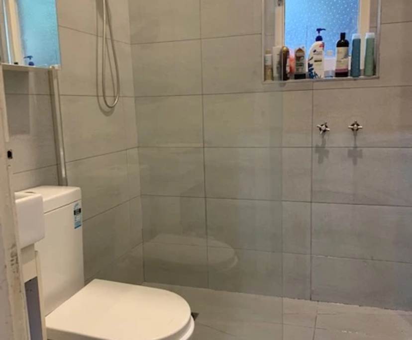 $390, Share-house, 3 bathrooms, St Kilda VIC 3182