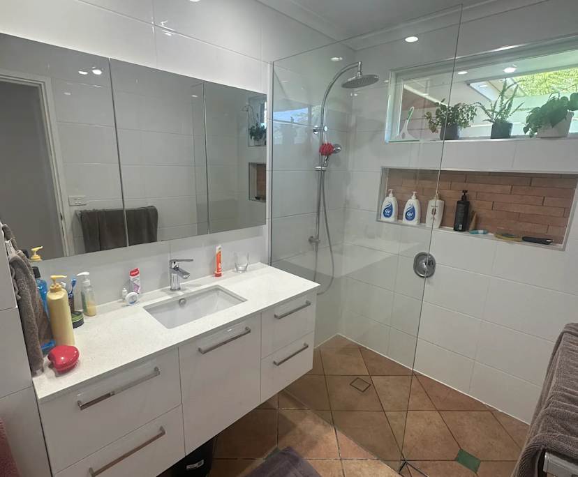 Unfurnished room in a share house