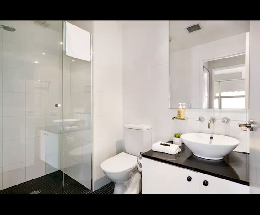 Furnished room with own bathroom