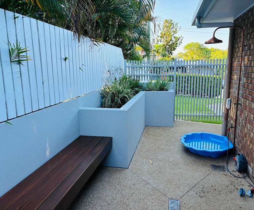 $350, Share-house, 3 bathrooms, Cooee Bay QLD 4703