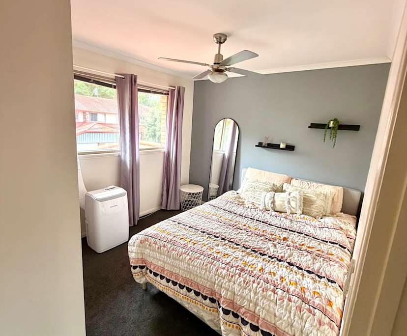 Furnished room in a share house