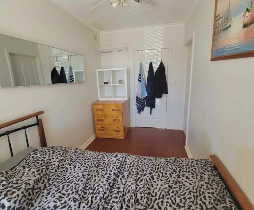 $255, Share-house, 5 bathrooms, Para Vista SA 5093