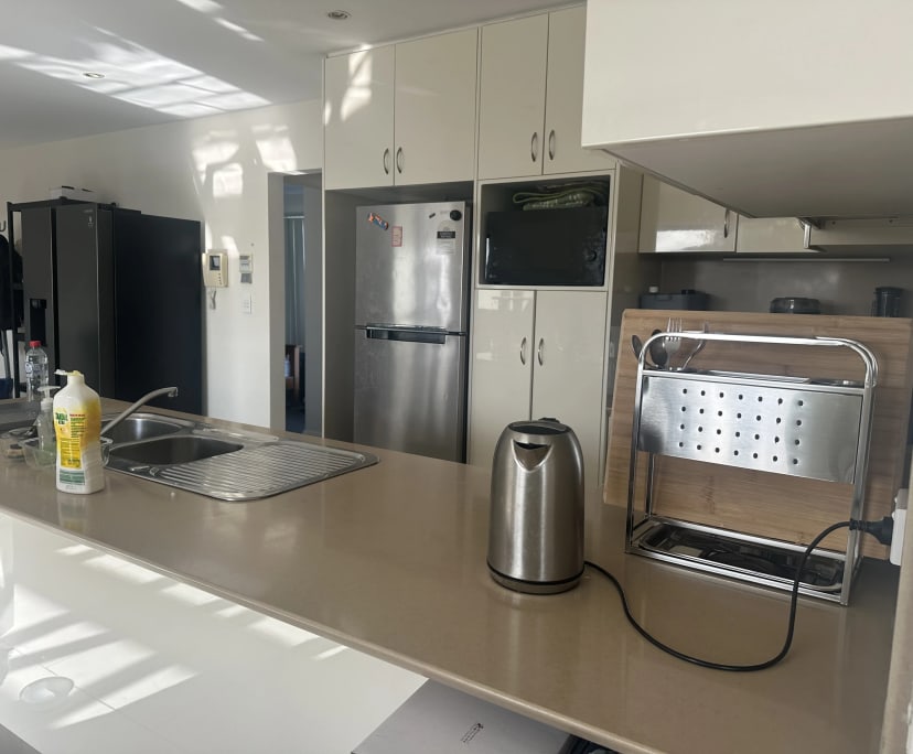 $300, Flatshare, 3 bathrooms, Newtown NSW 2043