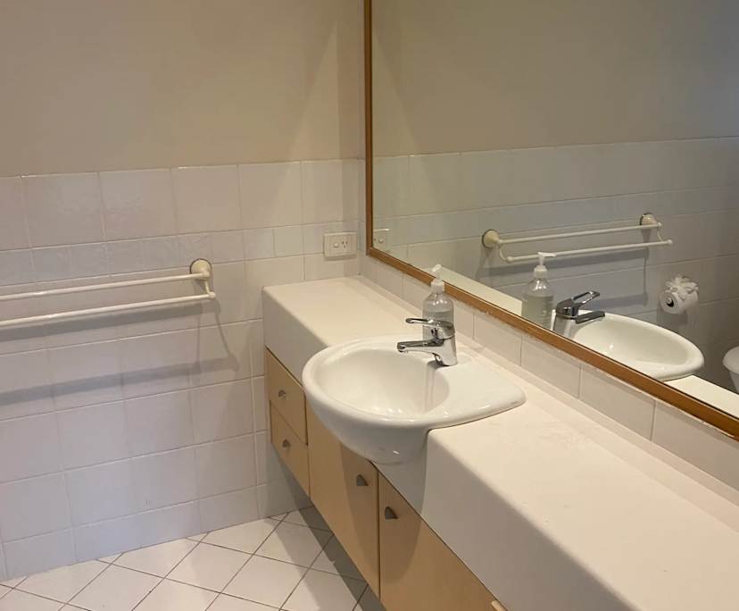 Room with ensuite in a share house