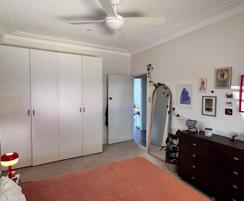 Furnished room in a share house