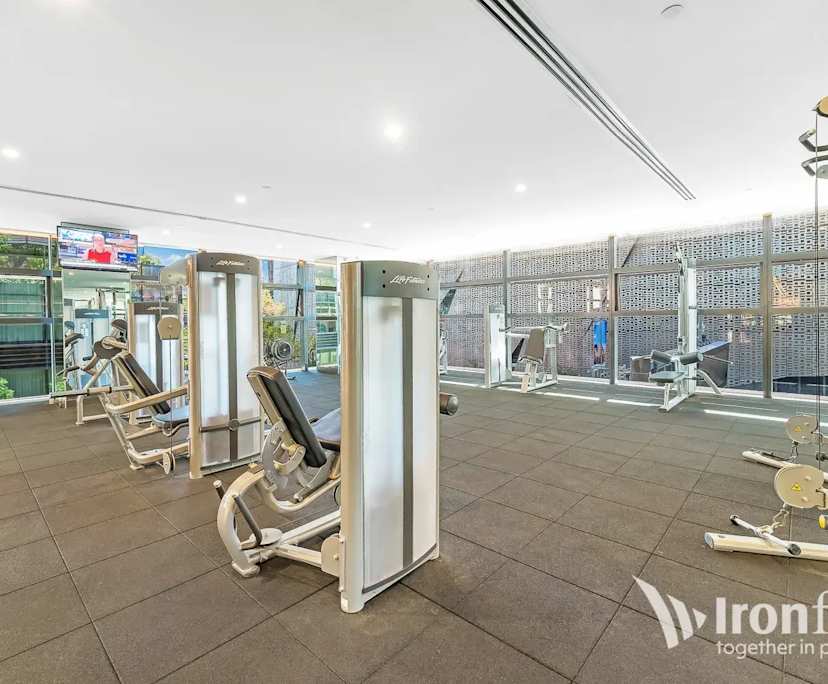 $1,100, Studio, 1 bathroom, Chippendale NSW 2008