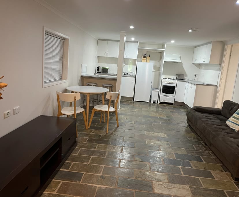 Granny Flat for Rent in Bulli, Wollongong 425, Fu...