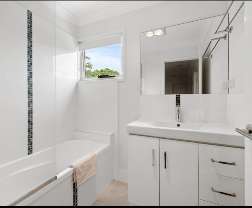 Unfurnished room in a share house