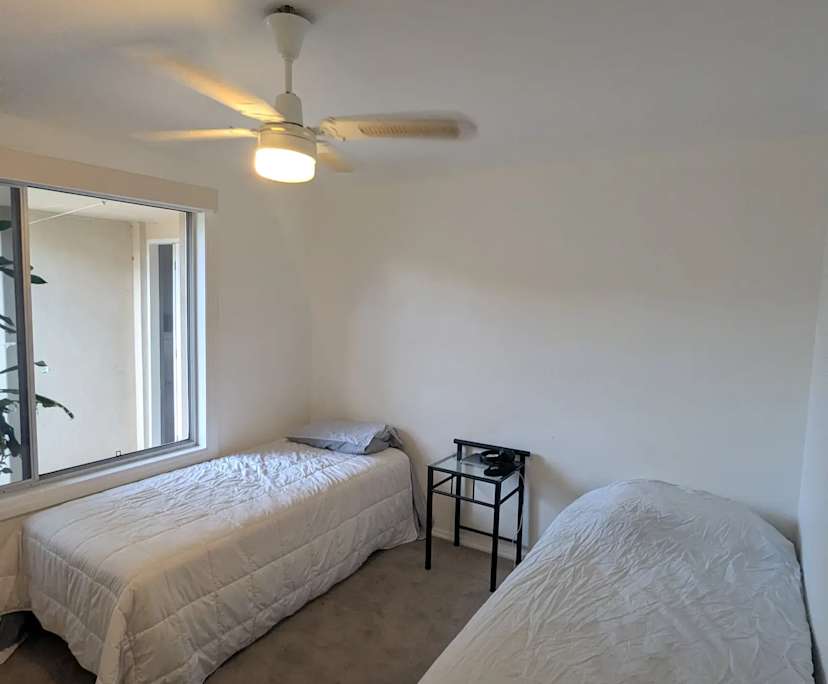 $275, Share-house, 3 bathrooms, Mermaid Waters QLD 4218