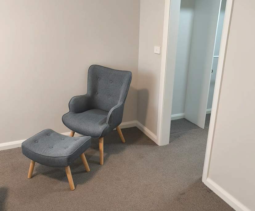 Furnished room with ensuite in a flatshare