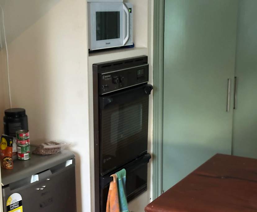 $600, Granny-flat, 2 bathrooms, Worongary QLD 4213