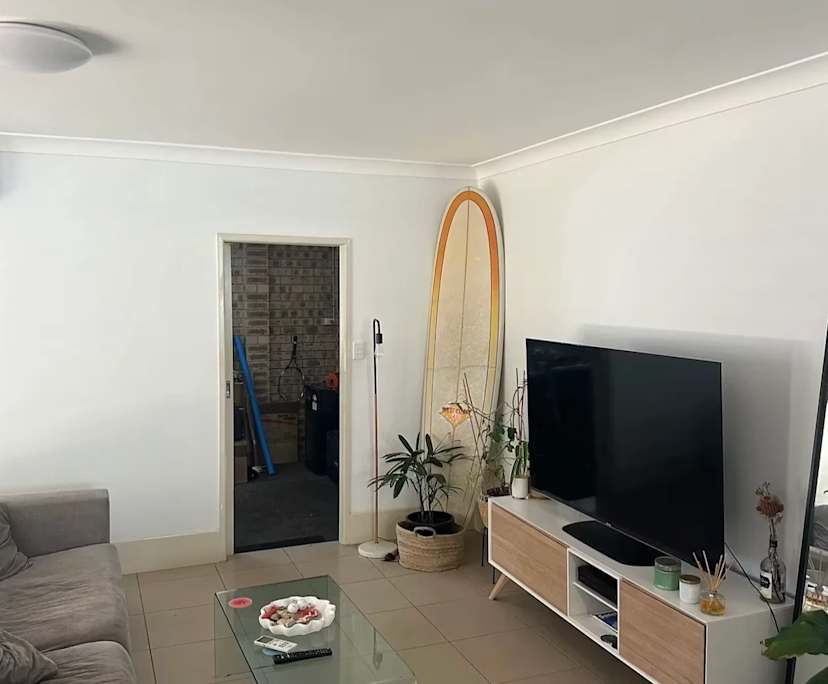 Room in a share house