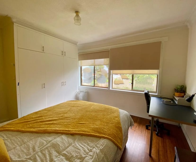 Furnished room in a share house