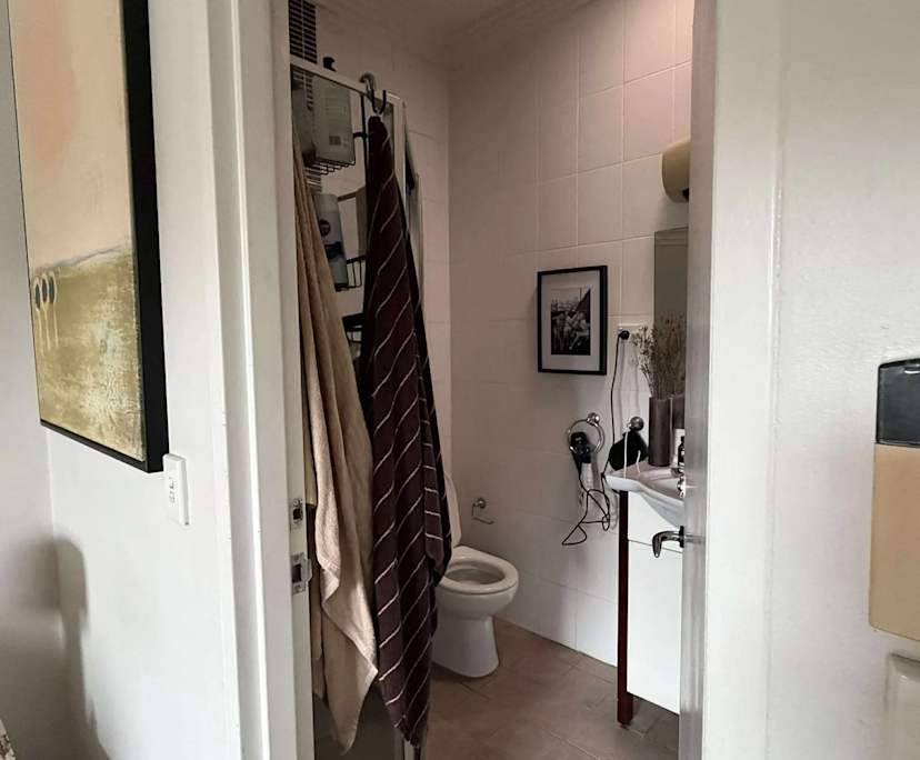 Unfurnished room with own bathroom