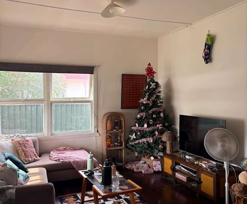 Room in a share house