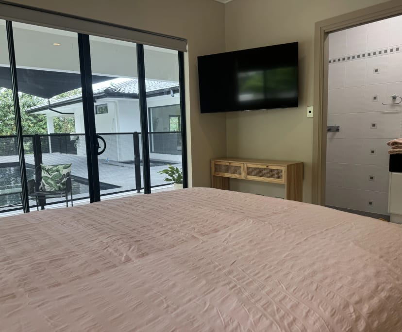 $300, Share-house, 5 bathrooms, Port Douglas QLD 4877