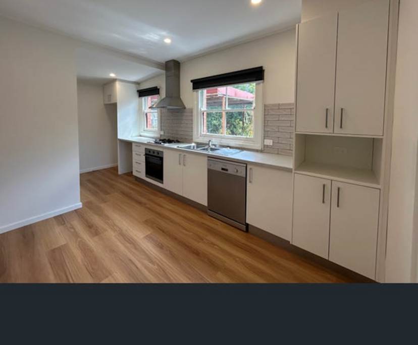 Whole property with 2 rooms for rent