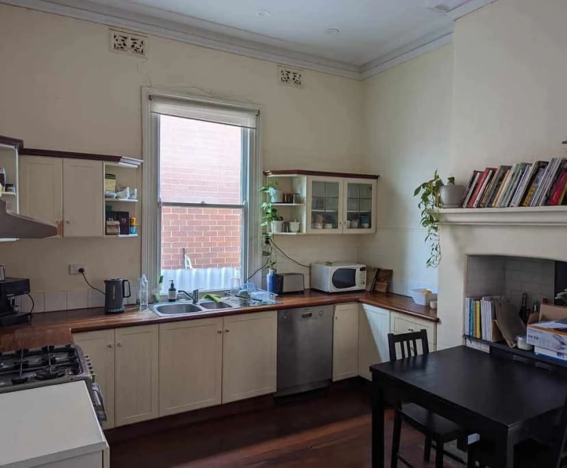 Unfurnished room in a share house