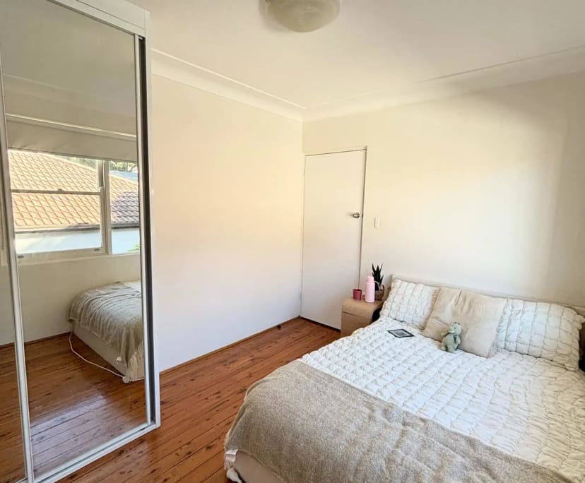 Furnished room in a flatshare