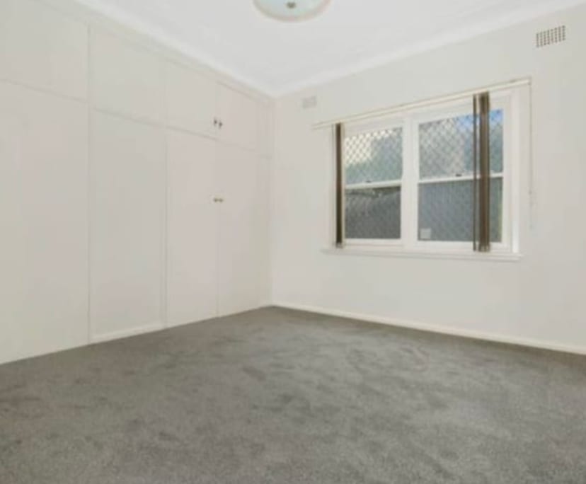 Room in a share house
