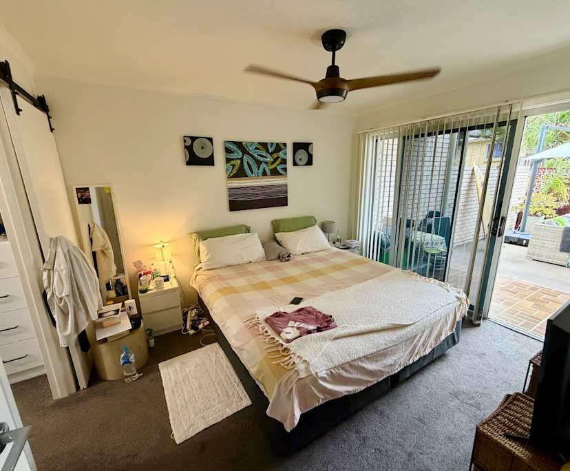 Furnished room with ensuite in a share house