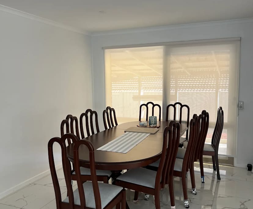 Room in a share house