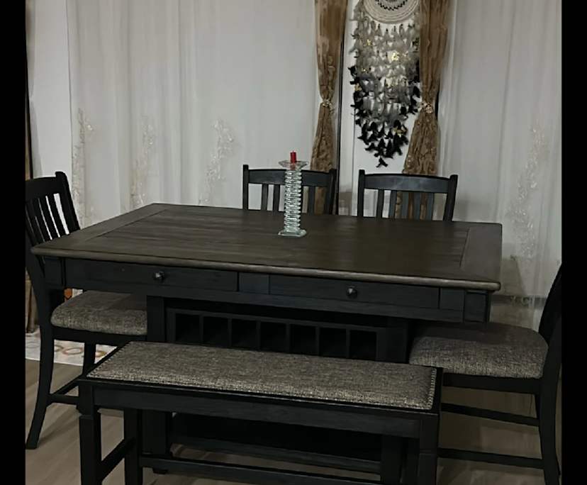 Furnished room in a share house
