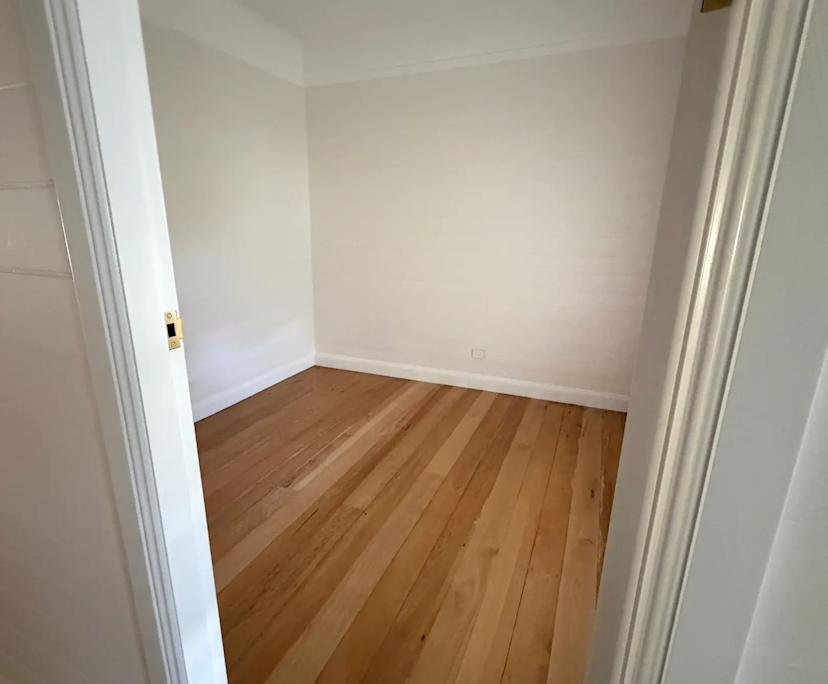Unfurnished room in a share house
