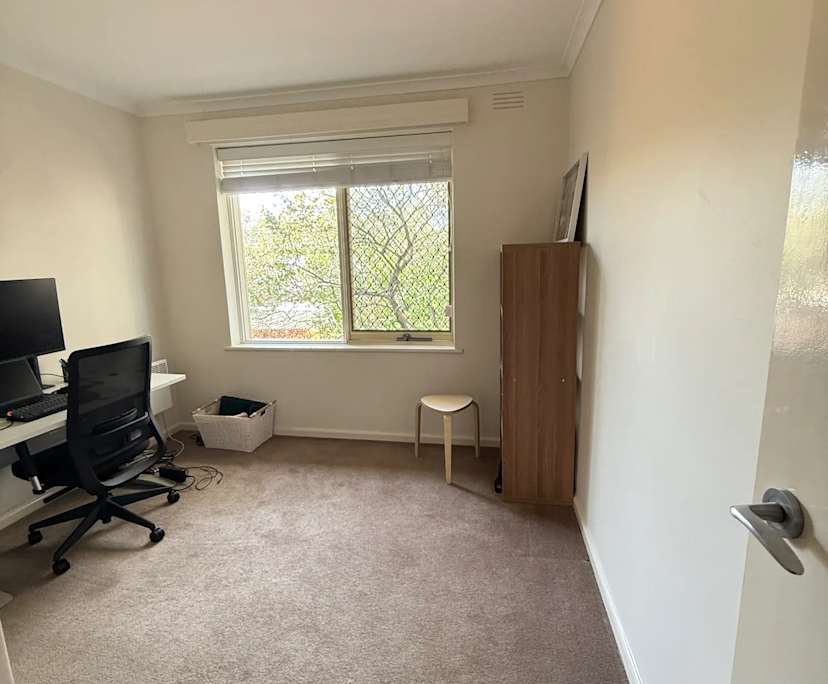$350, Whole-property, 1 bathroom, Caulfield VIC 3162