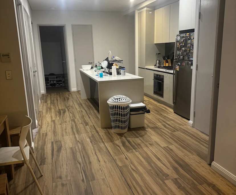 $300, Flatshare, 3 bathrooms, Mascot NSW 2020