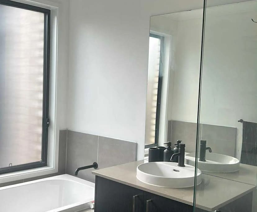 $400, Share-house, 4 bathrooms, Palmview QLD 4553