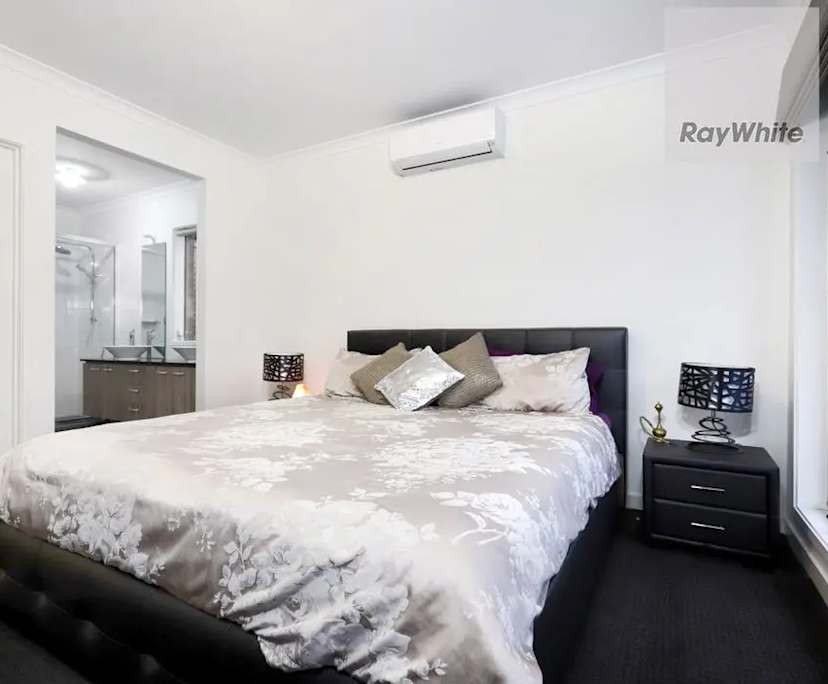 Room with ensuite in a share house
