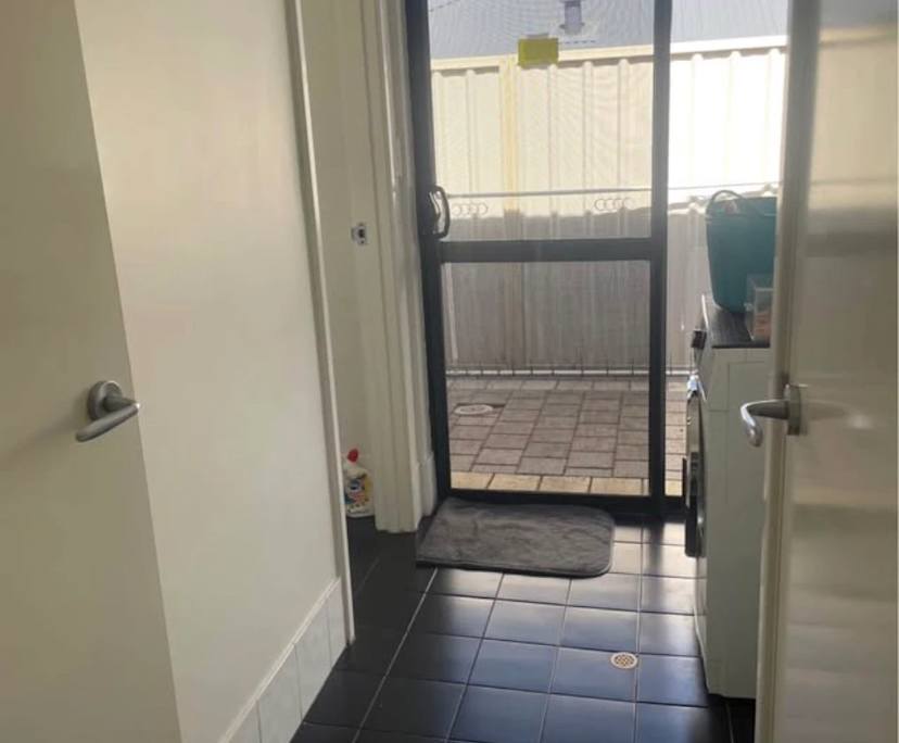 $250, Share-house, 4 bathrooms, Forrestfield WA 6058