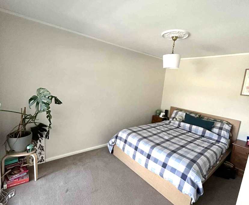 Unfurnished room with own bathroom