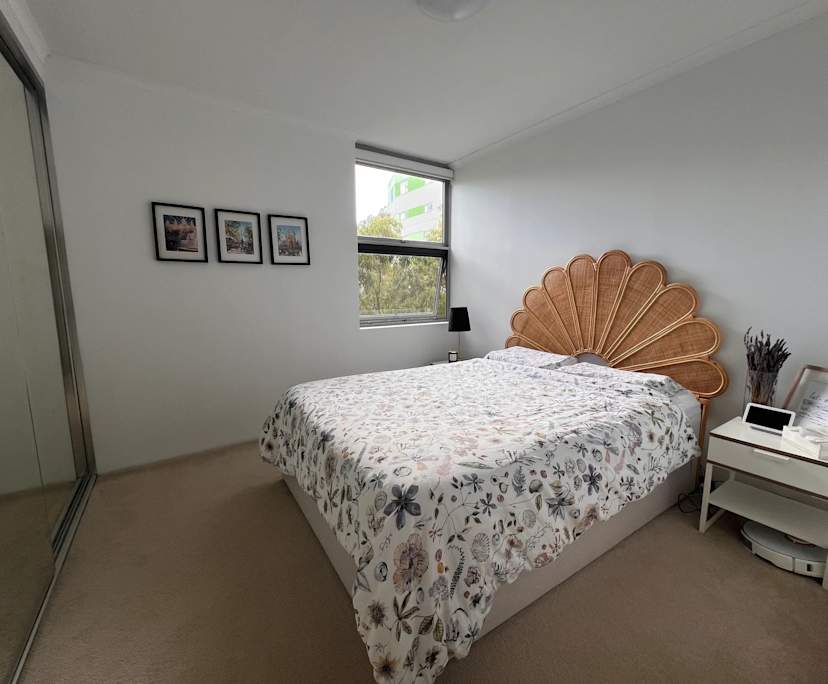 Furnished room with own bathroom