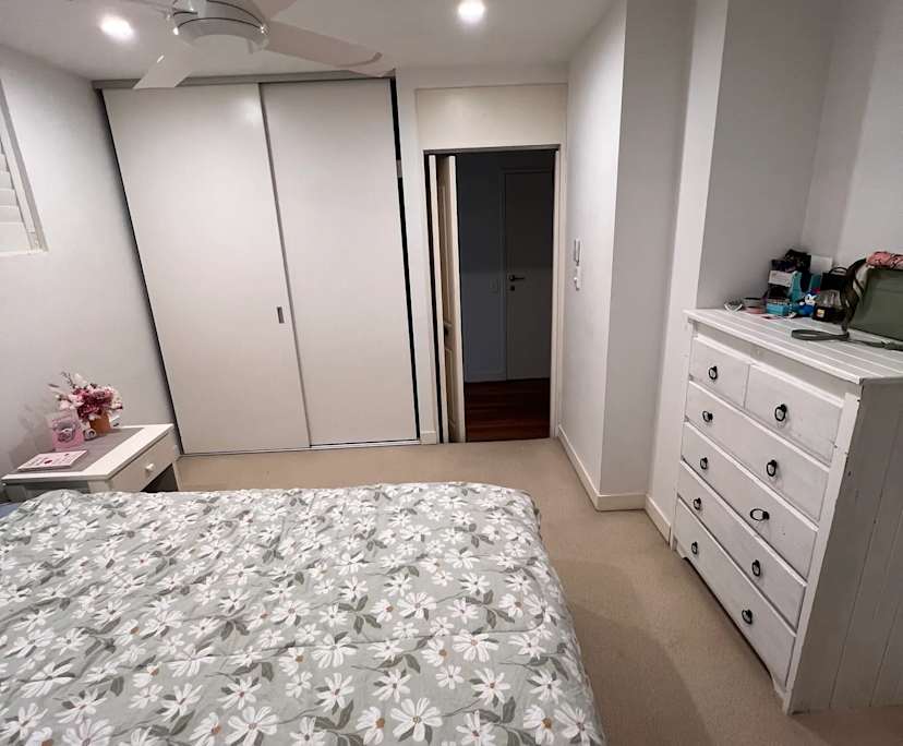 Furnished room with own bathroom