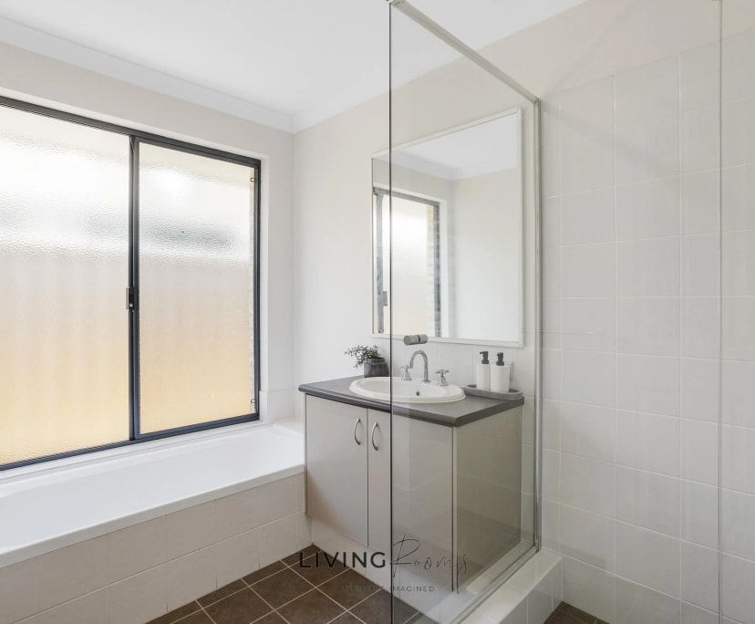 $210, Share-house, 6 bathrooms, Hocking WA 6065