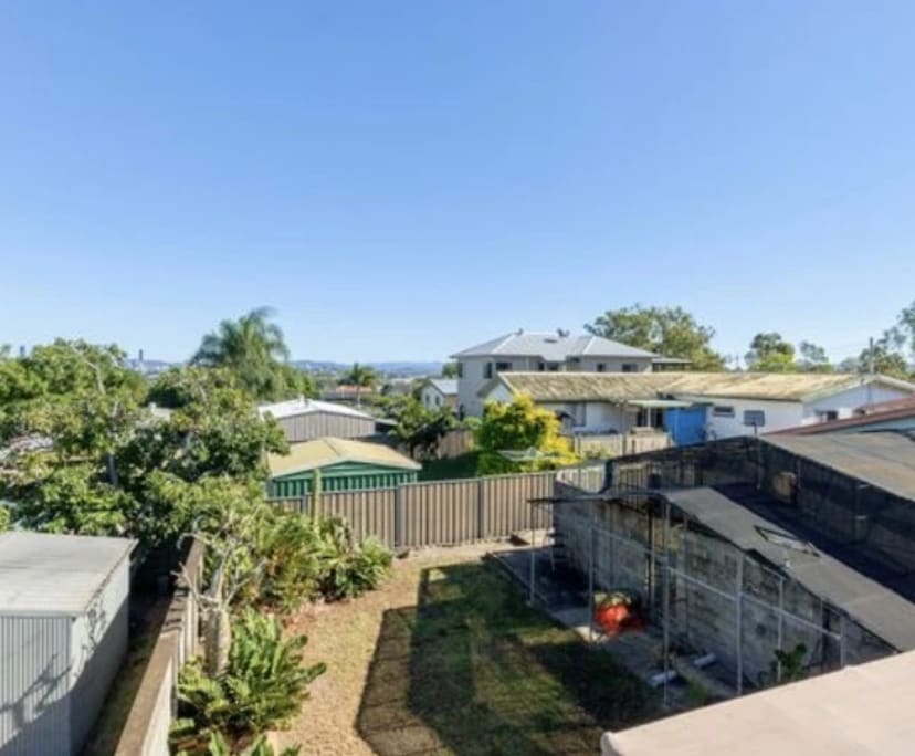 Whole Property for Rent in Murarrie, Brisbane 330...