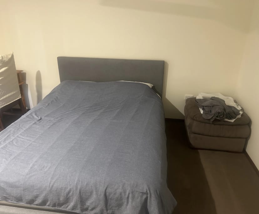 $250, Share-house, 4 bathrooms, Glendale QLD 4711