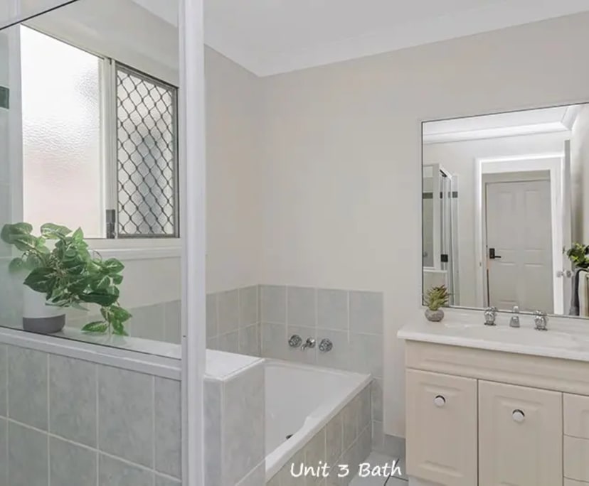 $380, Granny-flat, 1 bathroom, Kirwan QLD 4817