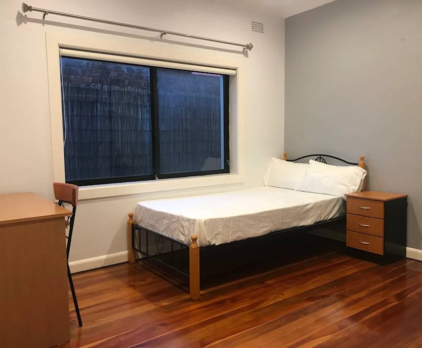 $290, Share-house, 5 bathrooms, Beverly Hills NSW 2209