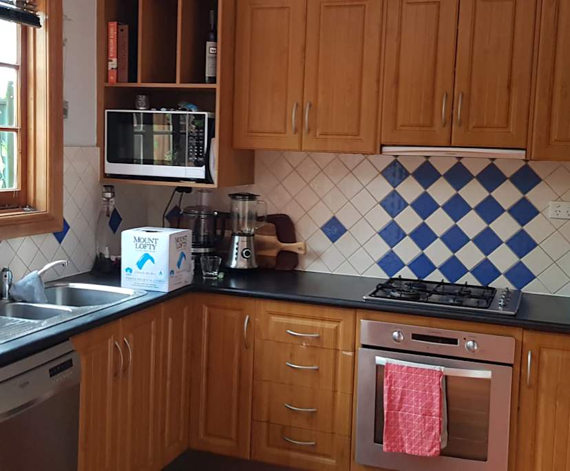 Room in a share house
