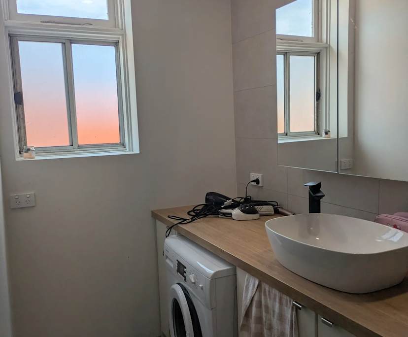 $250, Flatshare, 2 bathrooms, Essendon VIC 3040